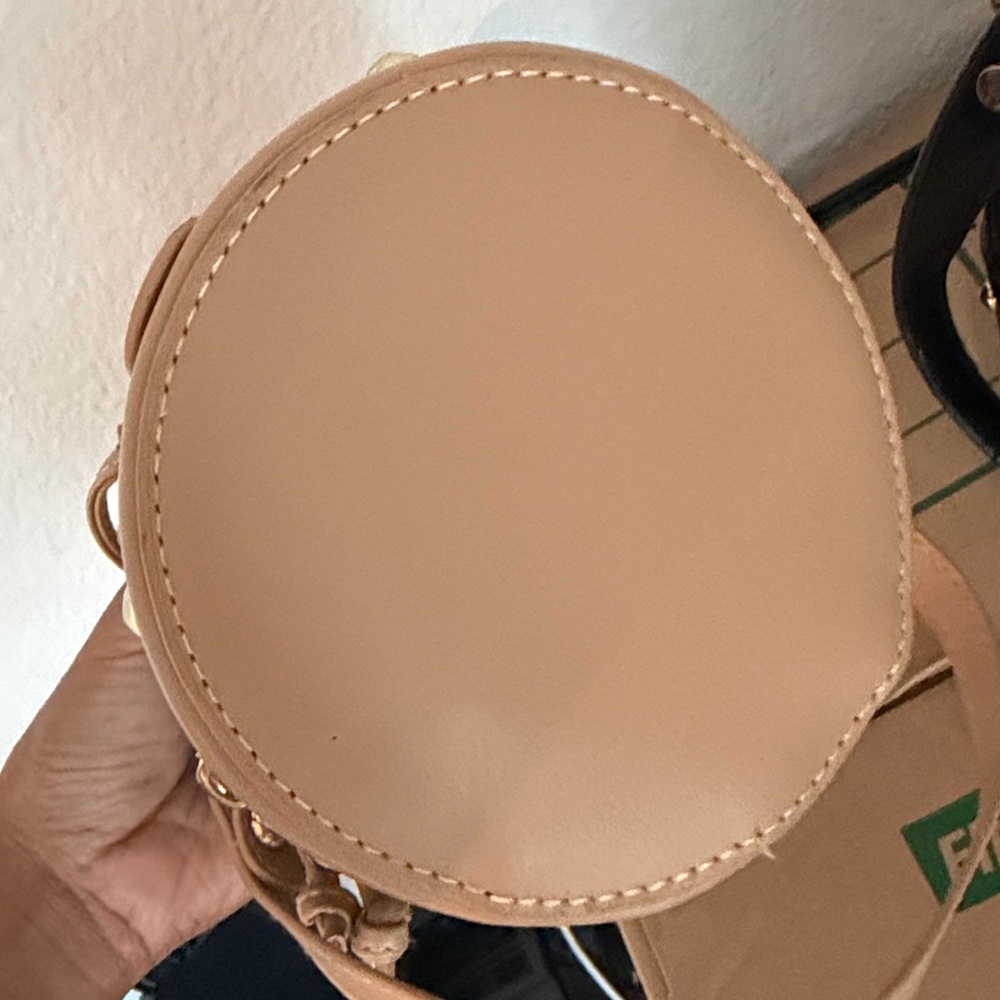 Brown and Tan Designer Bucket Bag - Picture 4 of 7